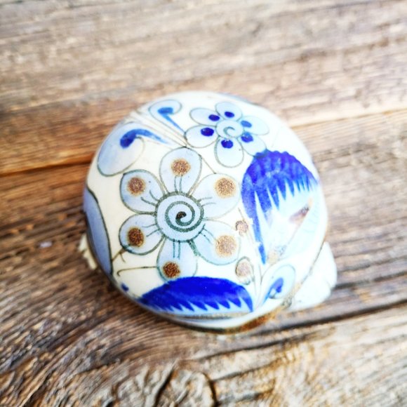 Vintage Mexican Tonala ceramic hand painted turtle figurine. - Picture 4 of 5